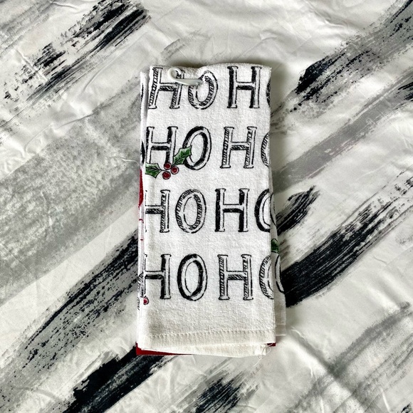 St. Nicholas Square Santa Kitchen Towels - 2 pk - Picture 4 of 4